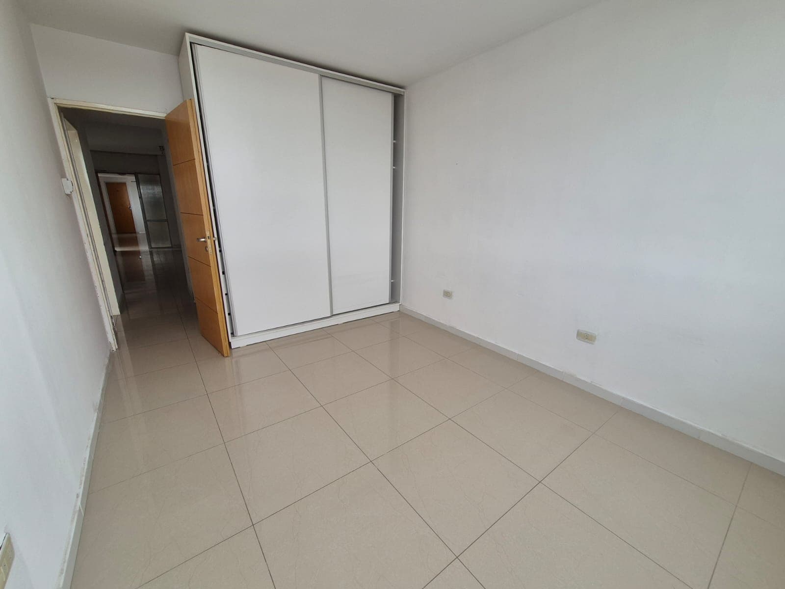 Imagen de la propiedad DEPARTAMENTO EN VENTA 2 DORMITORIOS CON COCHERA (APTO CREDITO)