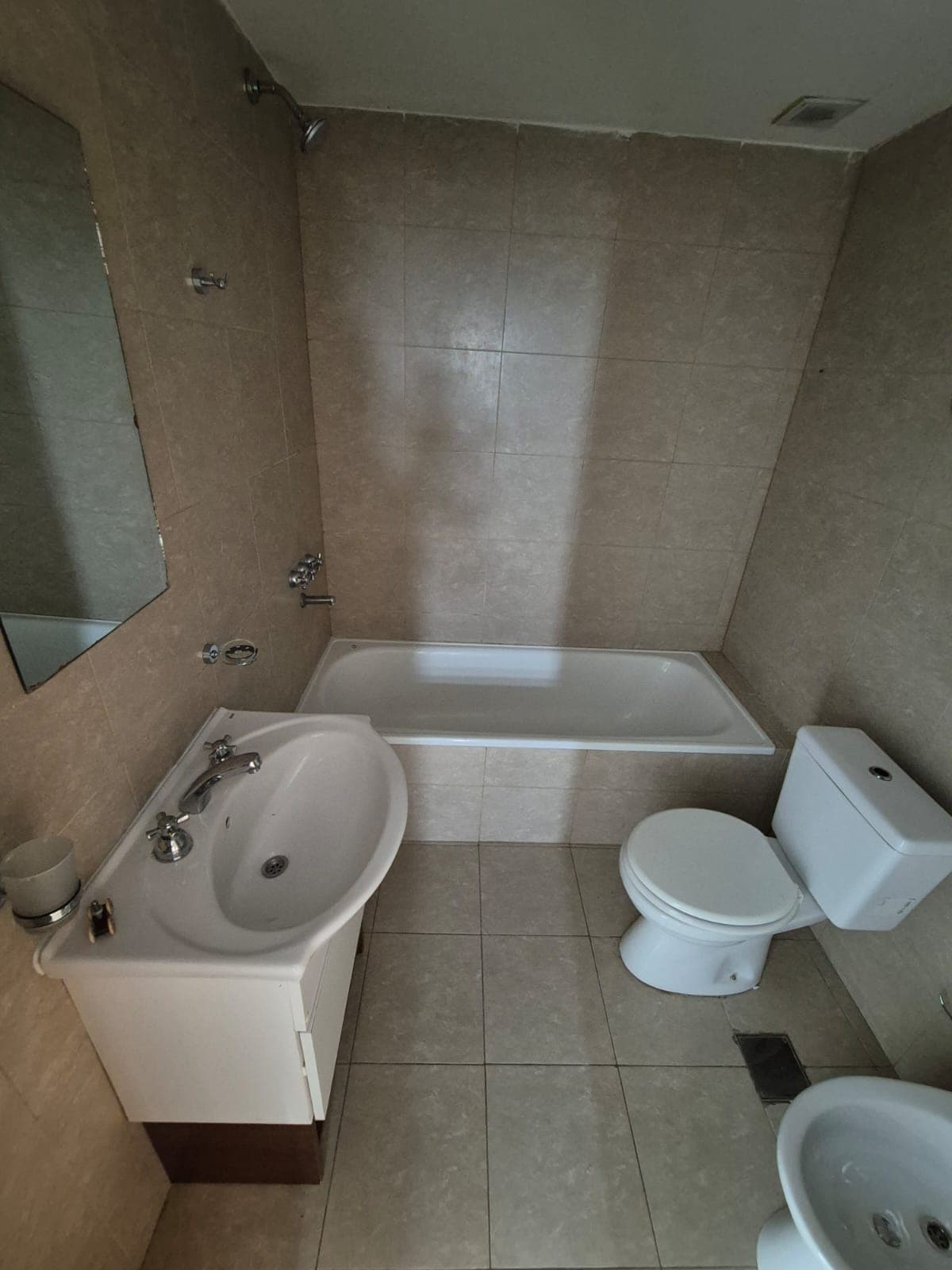 Imagen de la propiedad DEPARTAMENTO EN VENTA 2 DORMITORIOS CON COCHERA (APTO CREDITO)