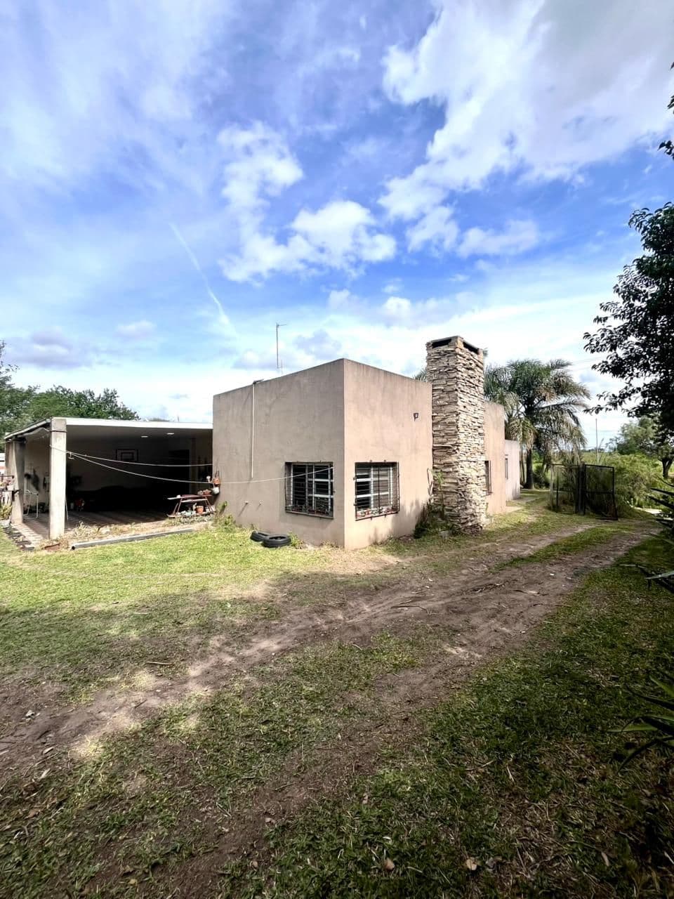 Imagen de la propiedad CASA EN VENTA CON TERRENO CALLE CHURRARIN 3200