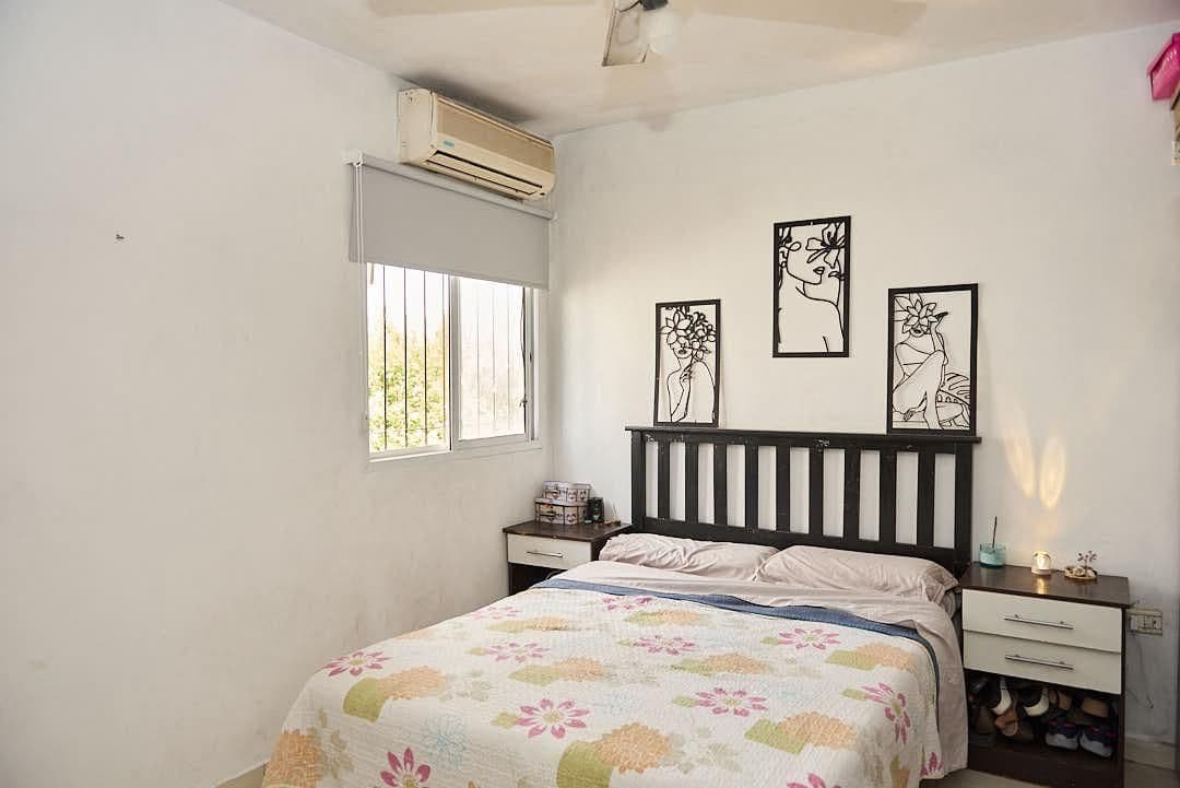 Imagen de la propiedad CASA EN VENTA CON TERRENO CALLE CHURRARIN 3200