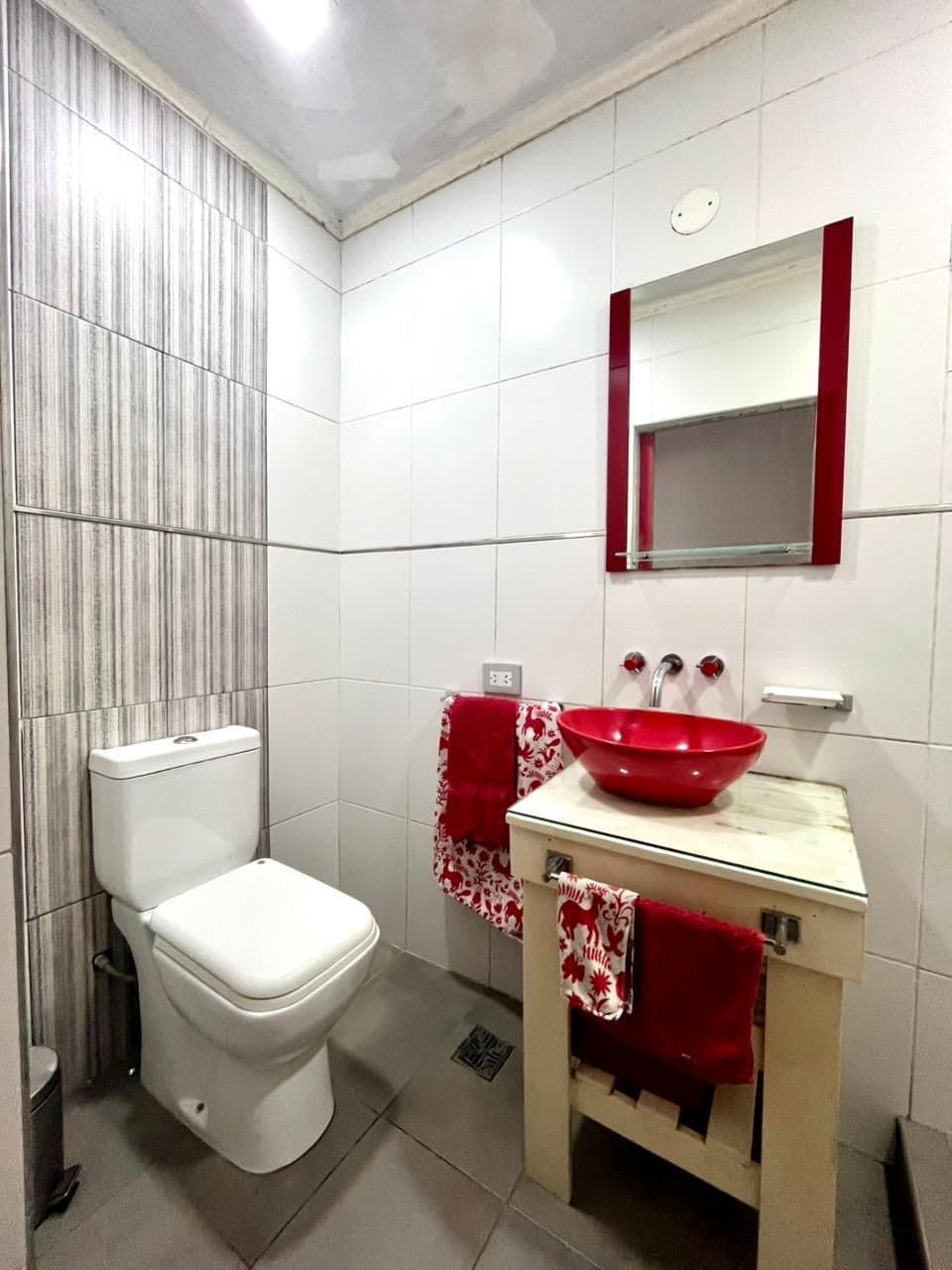 Imagen de la propiedad CASA EN VENTA CON TERRENO CALLE CHURRARIN 3200