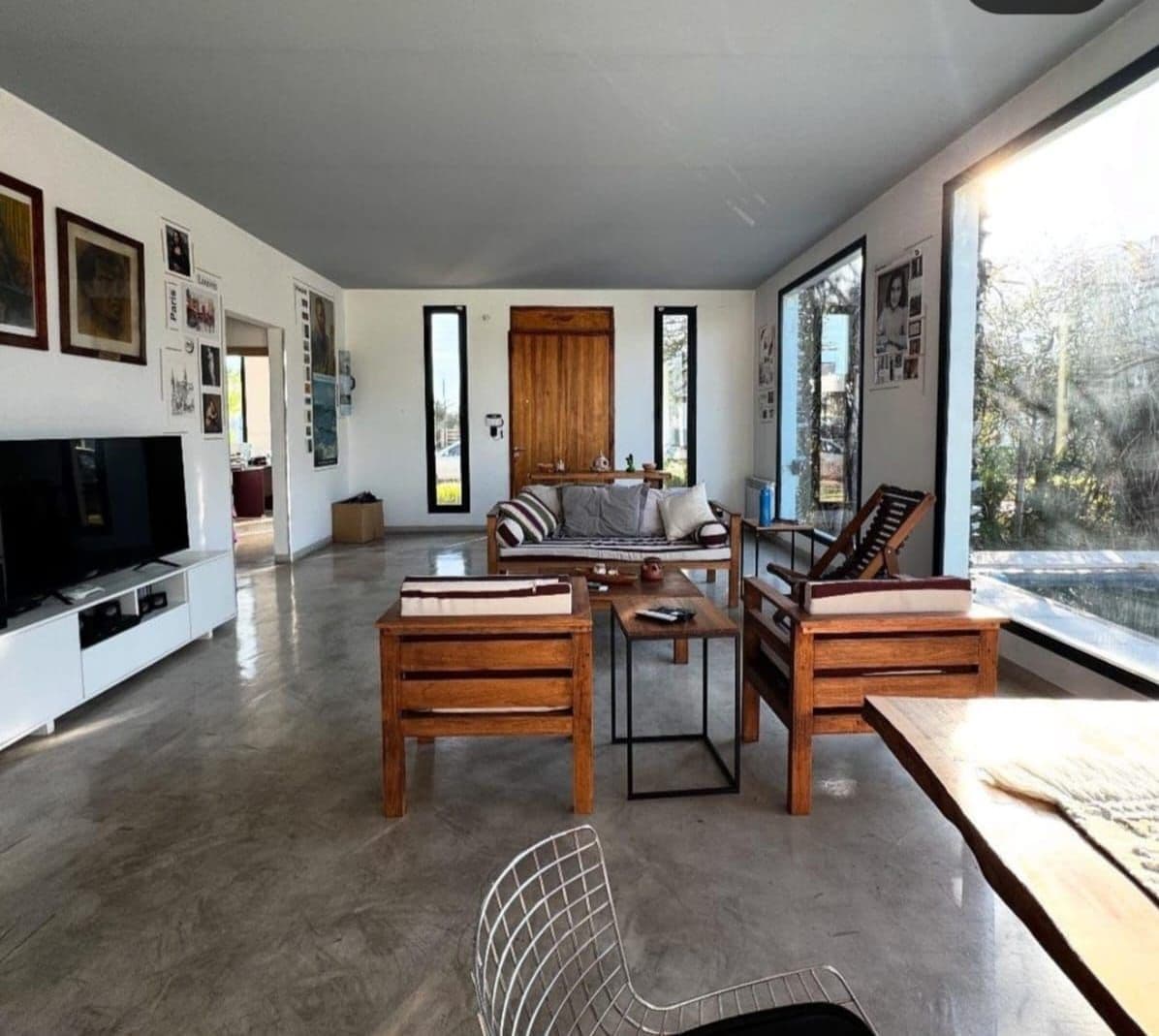 Imagen de la propiedad CASA EN VENTA VANGUARDISTA CON PISCINA