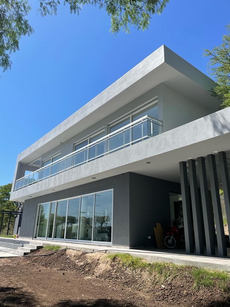 Imagen de la propiedad CASA PUERTO URQUIZA 