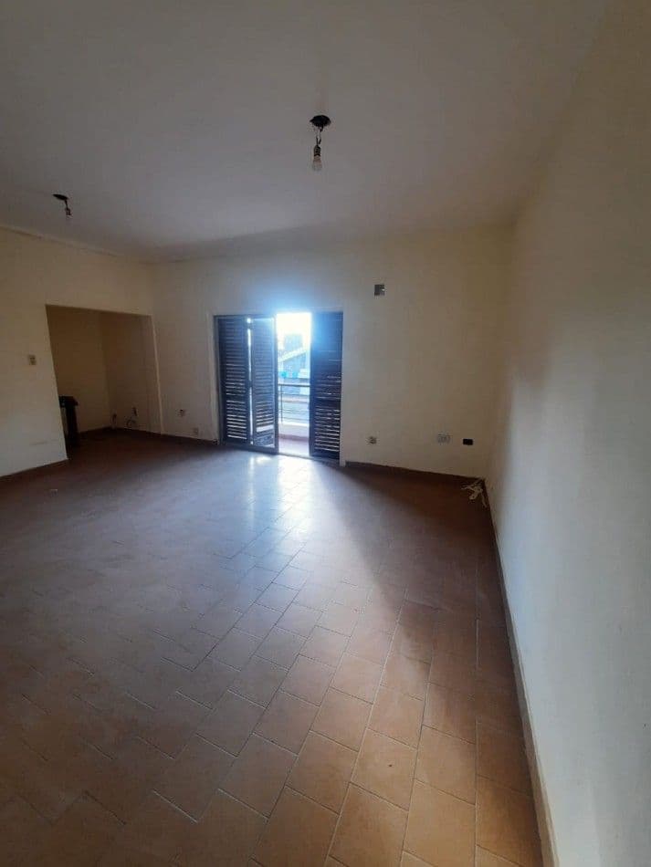 Imagen de la propiedad VENTA - PH 4 AMBIENTES - ZONA RAMIREZ Y 25 DE MAYO
