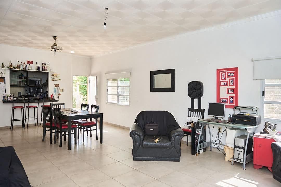 Imagen de la propiedad CASA EN VENTA CON TERRENO CALLE CHURRARIN 3200