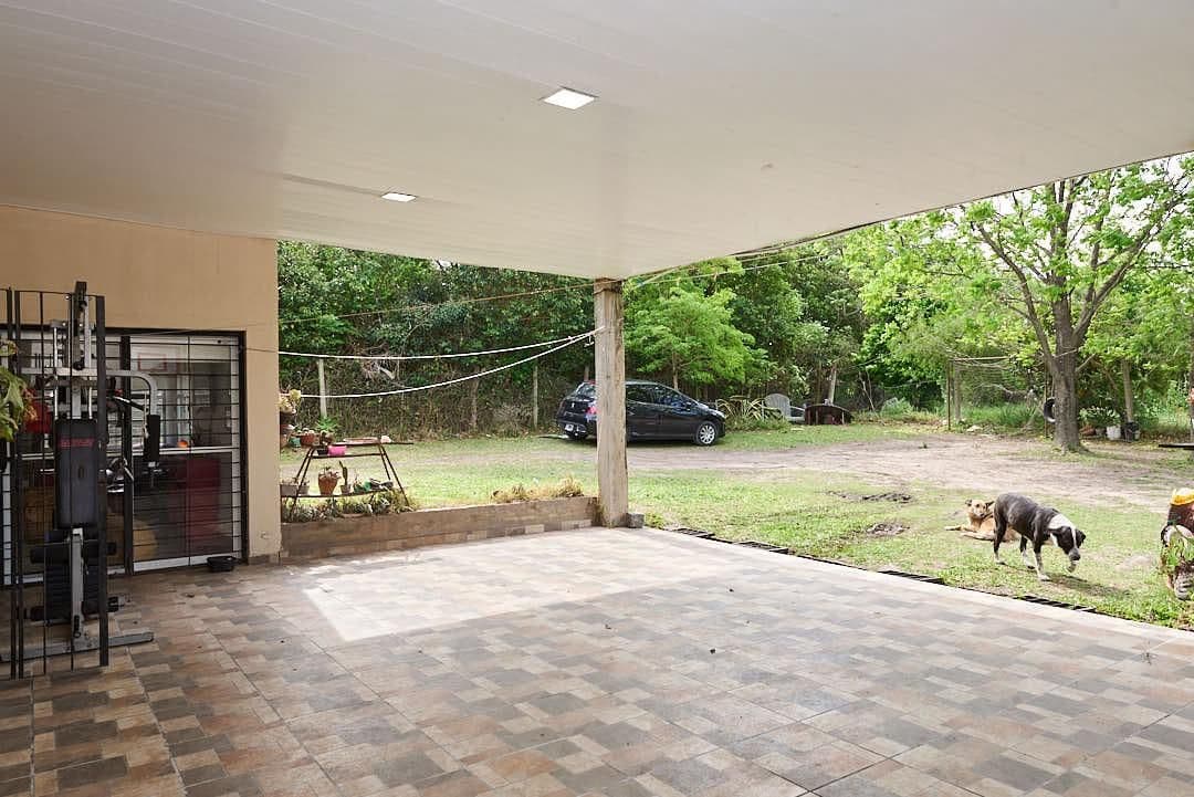 Imagen de la propiedad CASA EN VENTA CON TERRENO CALLE CHURRARIN 3200