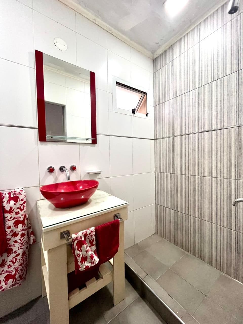 Imagen de la propiedad CASA EN VENTA CON TERRENO CALLE CHURRARIN 3200