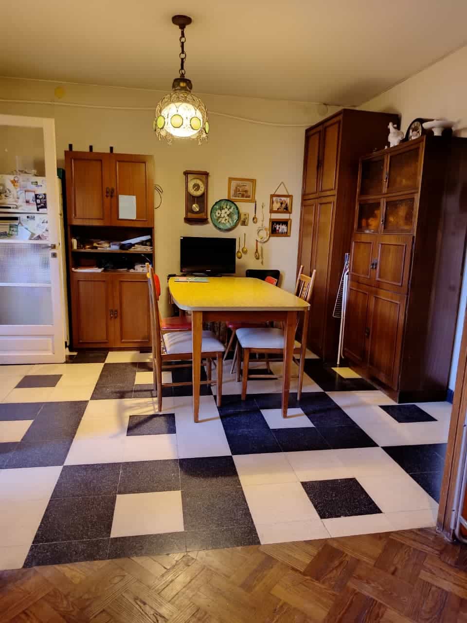 Imagen de la propiedad CASA EN VENTA - 5 HABITACIONES (APTA CREDITO)