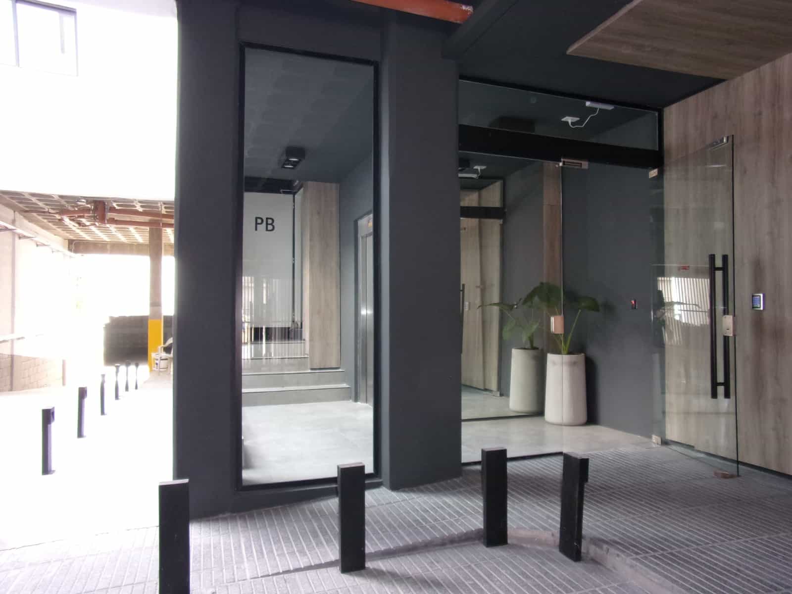 DEPARTAMENTO EN CALLE LA PAZ