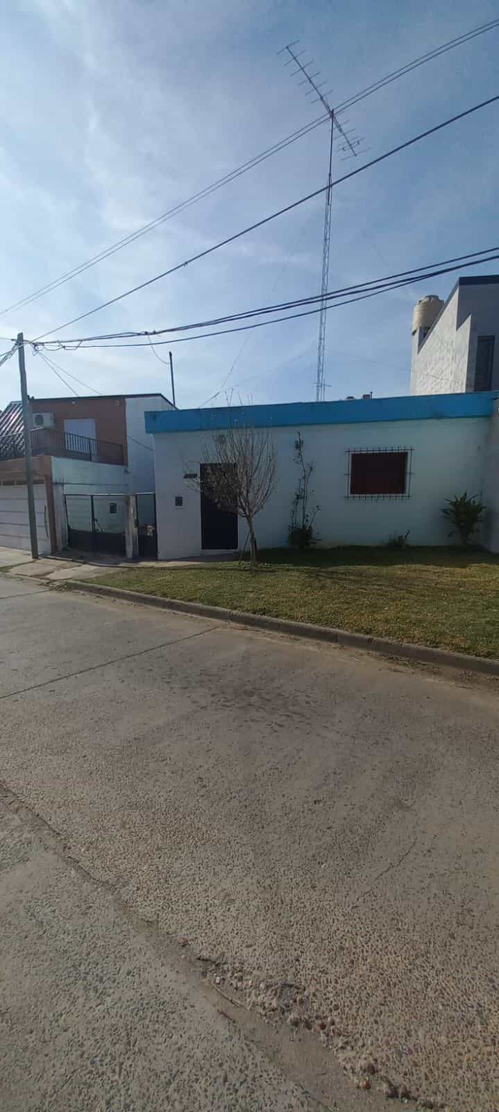 CASA EN VENTA A REFACCIONAR
