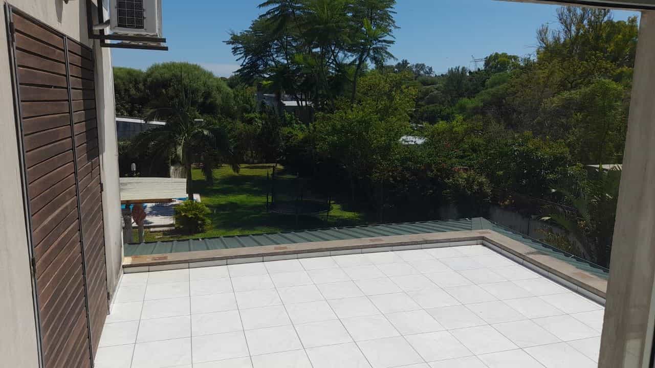 Imagen de la propiedad CASA DE DOS PLANTAS EN VENTA