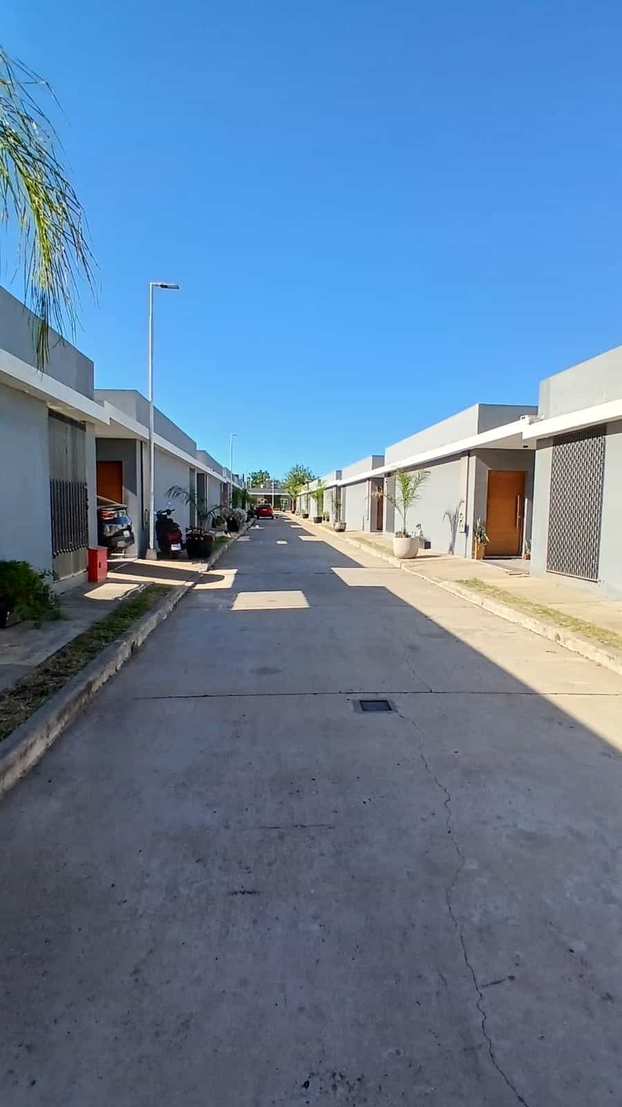 Imagen de la propiedad EN VENTA 路 CASA MODERNA EN COMPLEJO PRIVADO