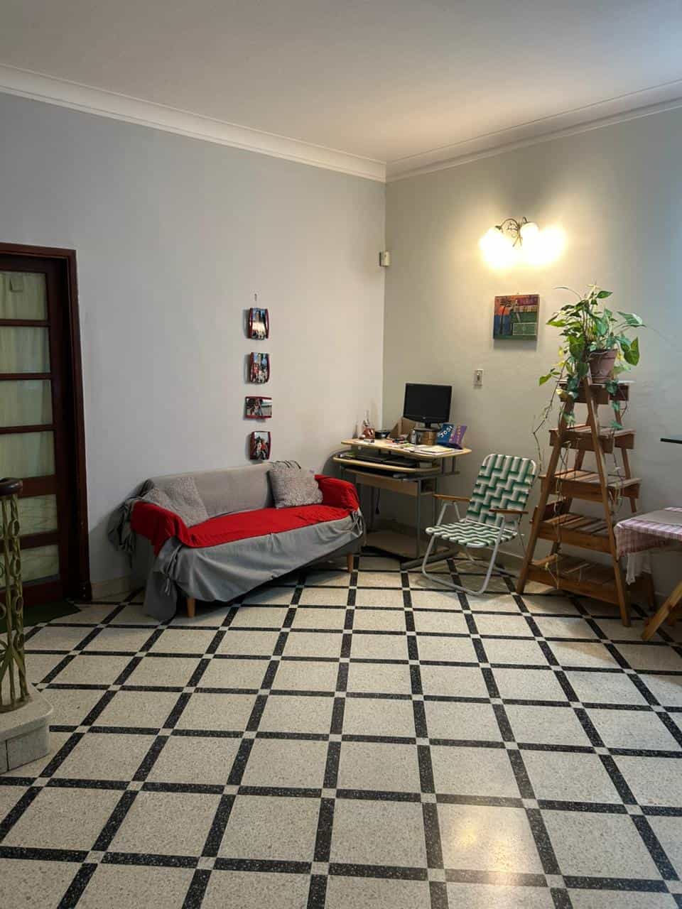 Imagen de la propiedad SE VENDE CASA CHALET – ZONA PARQUE BERDUC (APTA CREDITO)