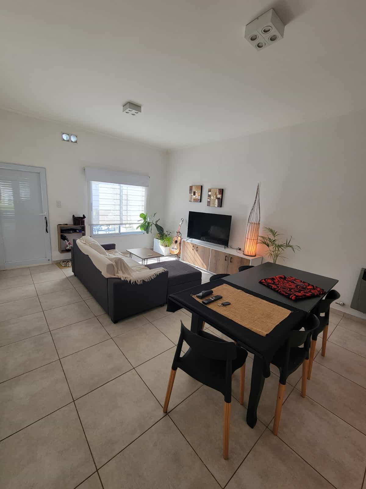 Imagen de la propiedad CASA EN VENTA (APTA CREDITO)