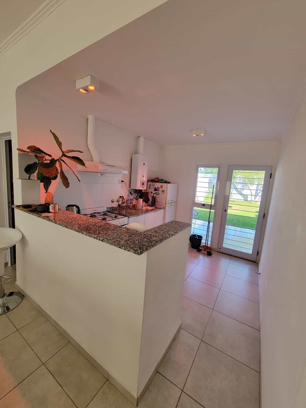 Imagen de la propiedad CASA EN VENTA (APTA CREDITO)