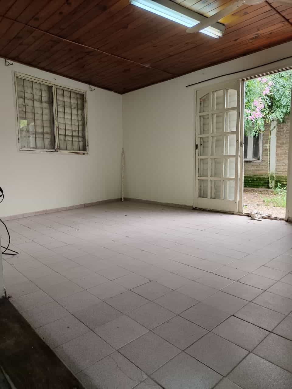 Imagen de la propiedad CASA ESQUINA EN VENTA - PARANA