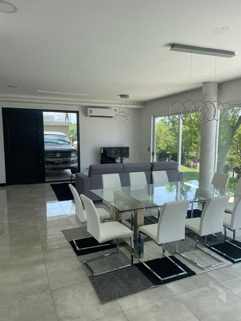 Imagen de la propiedad CASA PUERTO URQUIZA