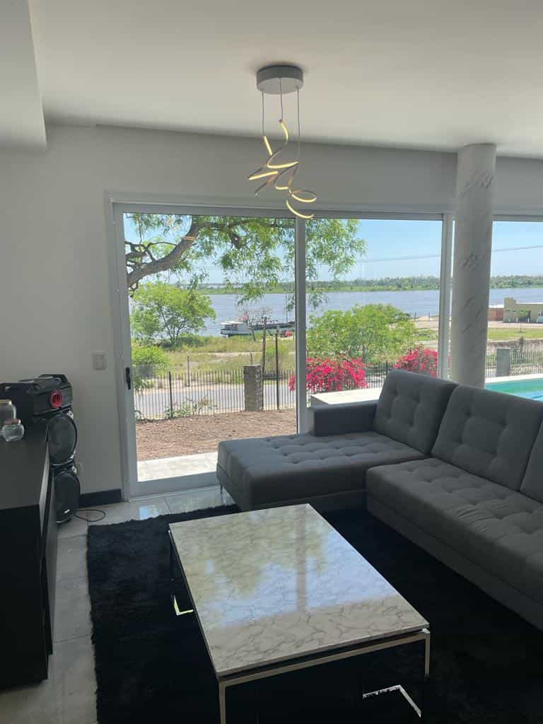 Imagen de la propiedad CASA PUERTO URQUIZA