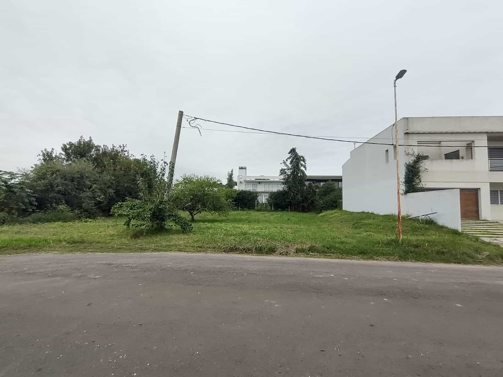 LOTE EN Bº RESIDENCIAL