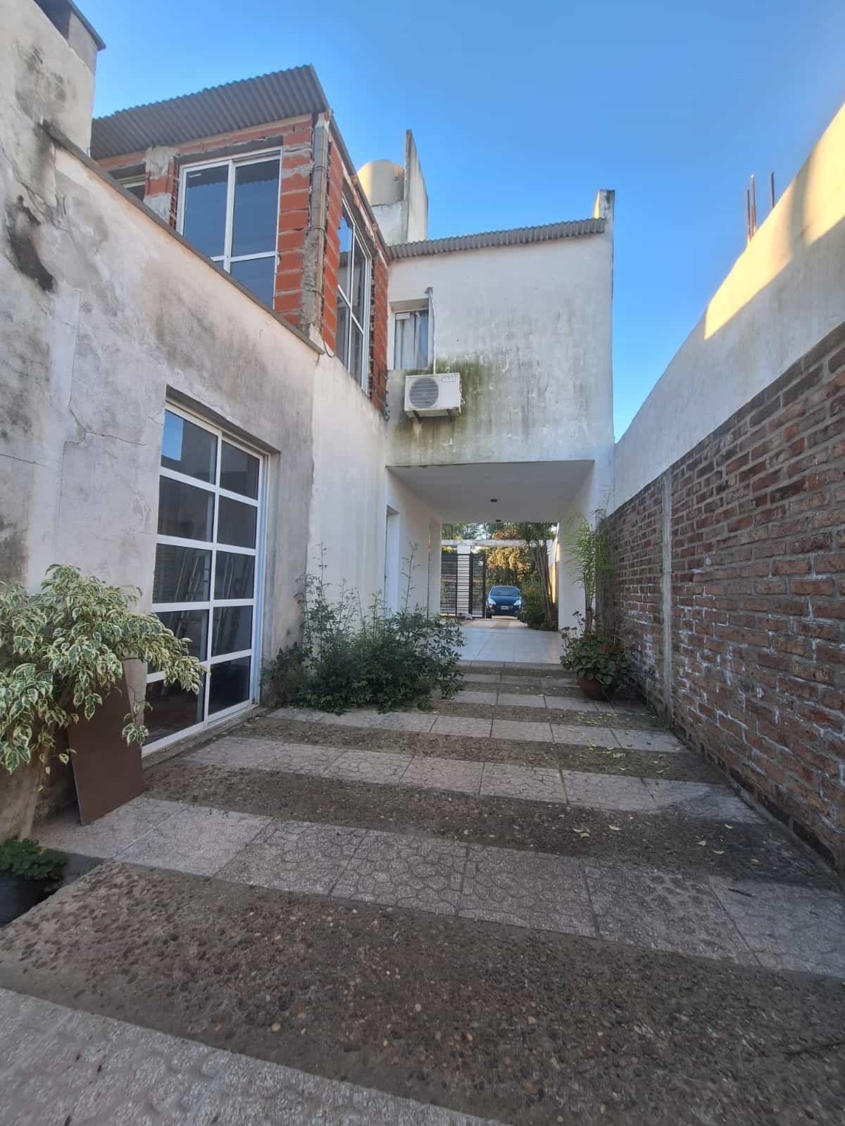 Imagen de la propiedad CASA EN VENTA – ZONA GOLF