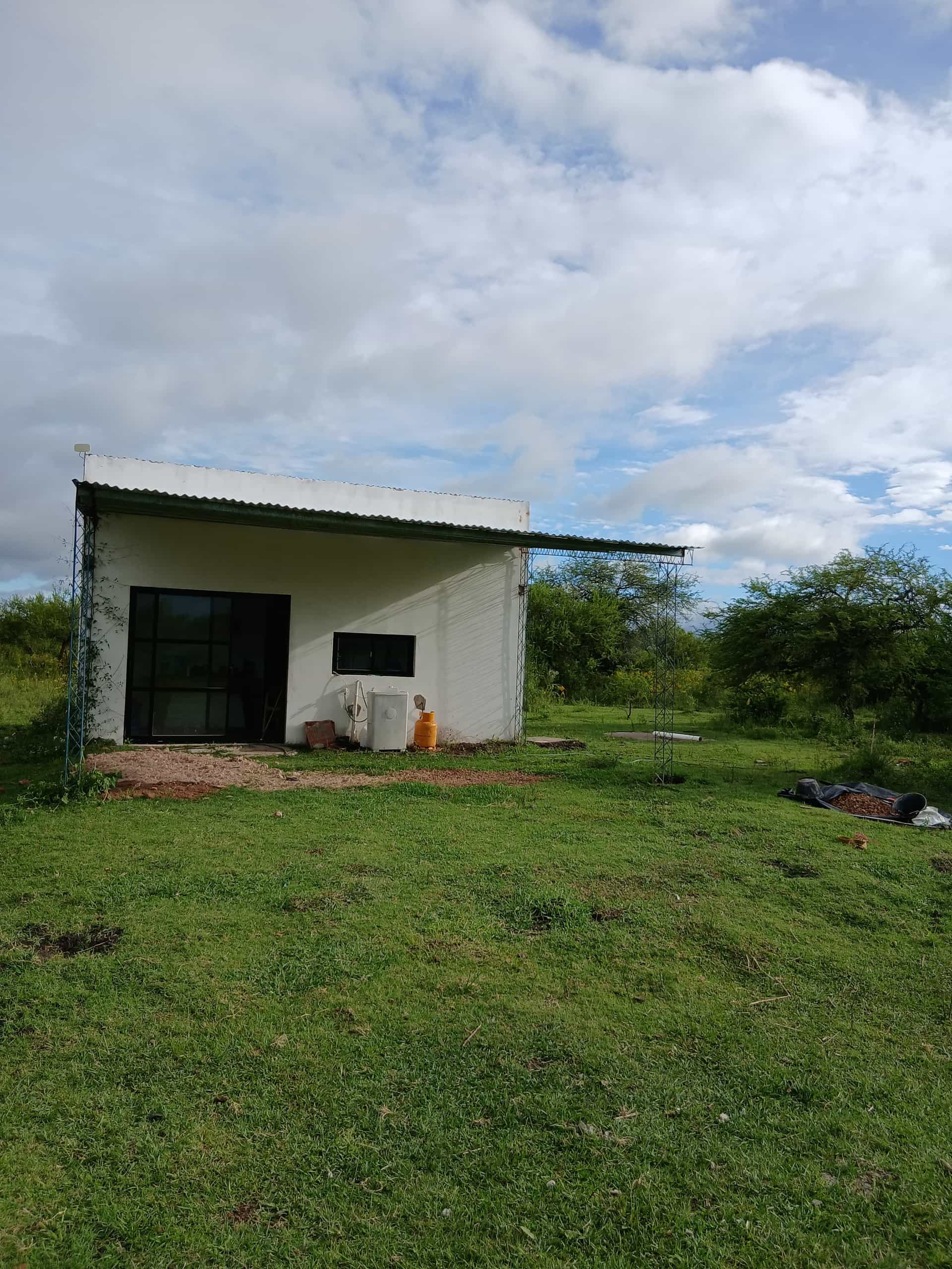 Imagen de la propiedad CASA + 1,5 HECTÁREAS EN VENTA | CONSCRIPTO BERNARDI