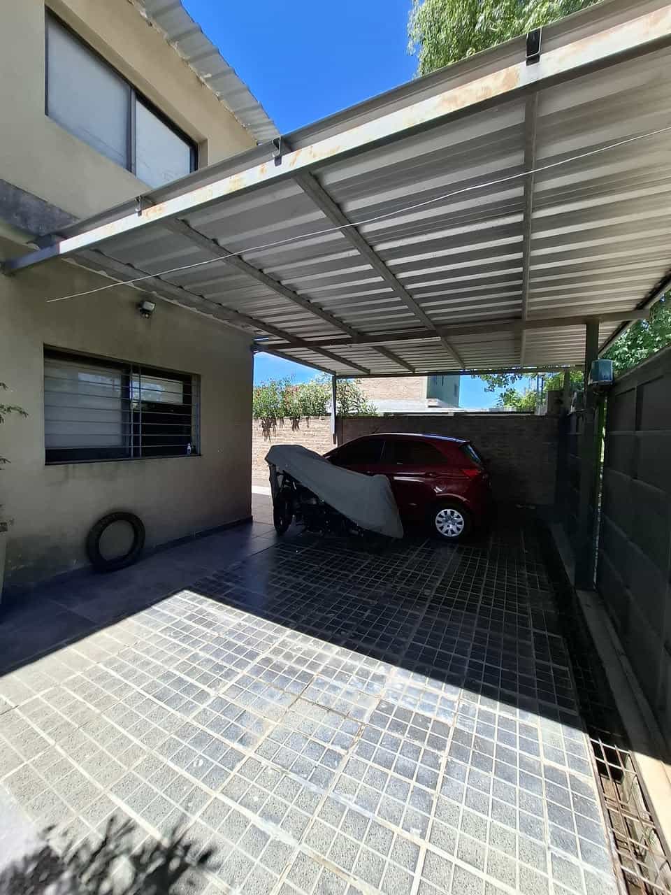 Imagen de la propiedad CASA EN VENTA – ZONA LA TOMA