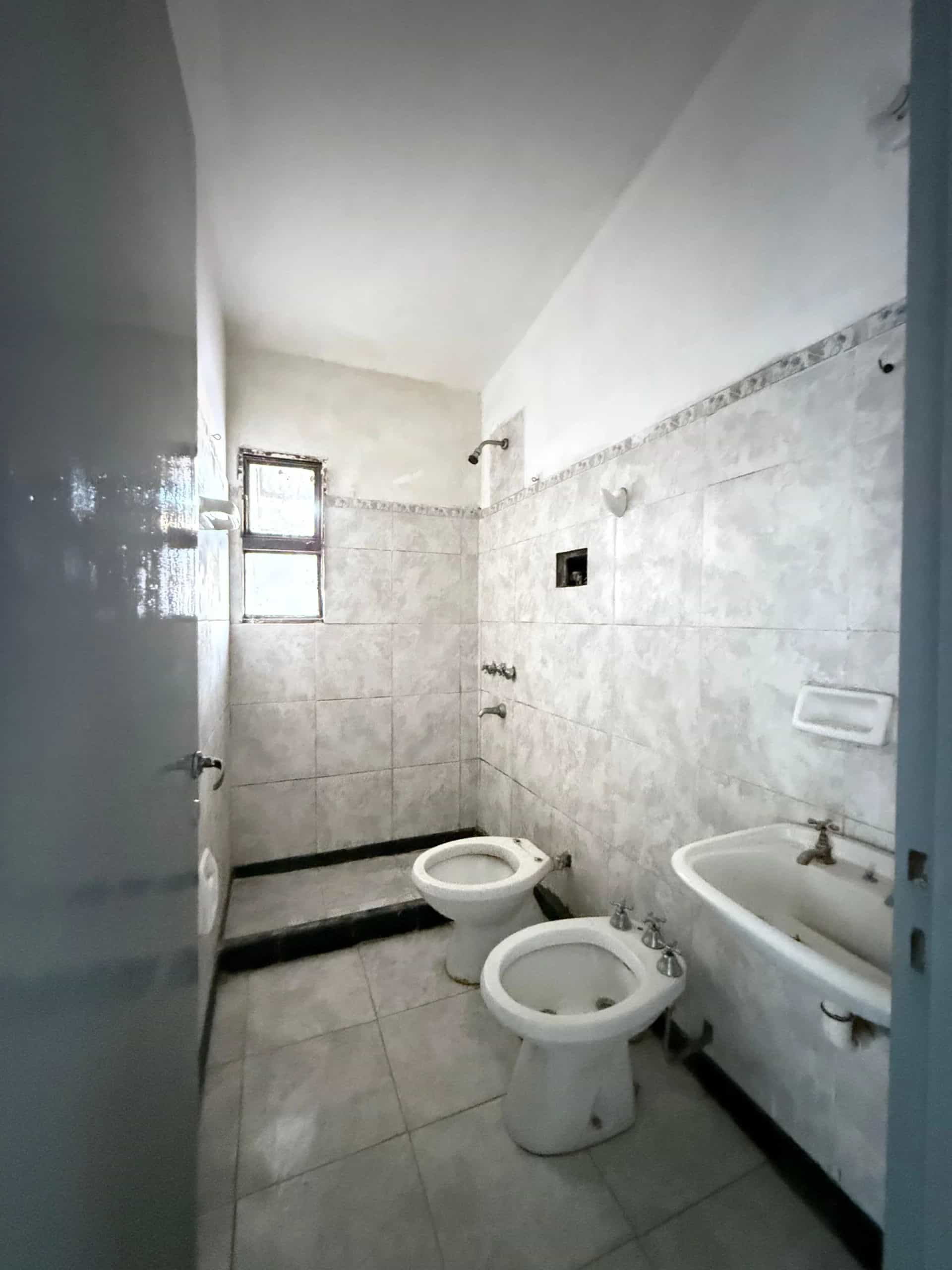 Imagen de la propiedad CASA EN VENTA - DEL TANGO
