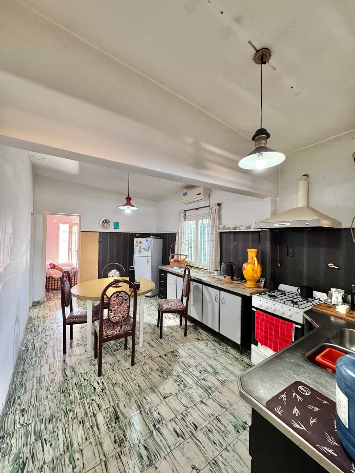 Imagen de la propiedad CASA EN VENTA - AV. ZANNI