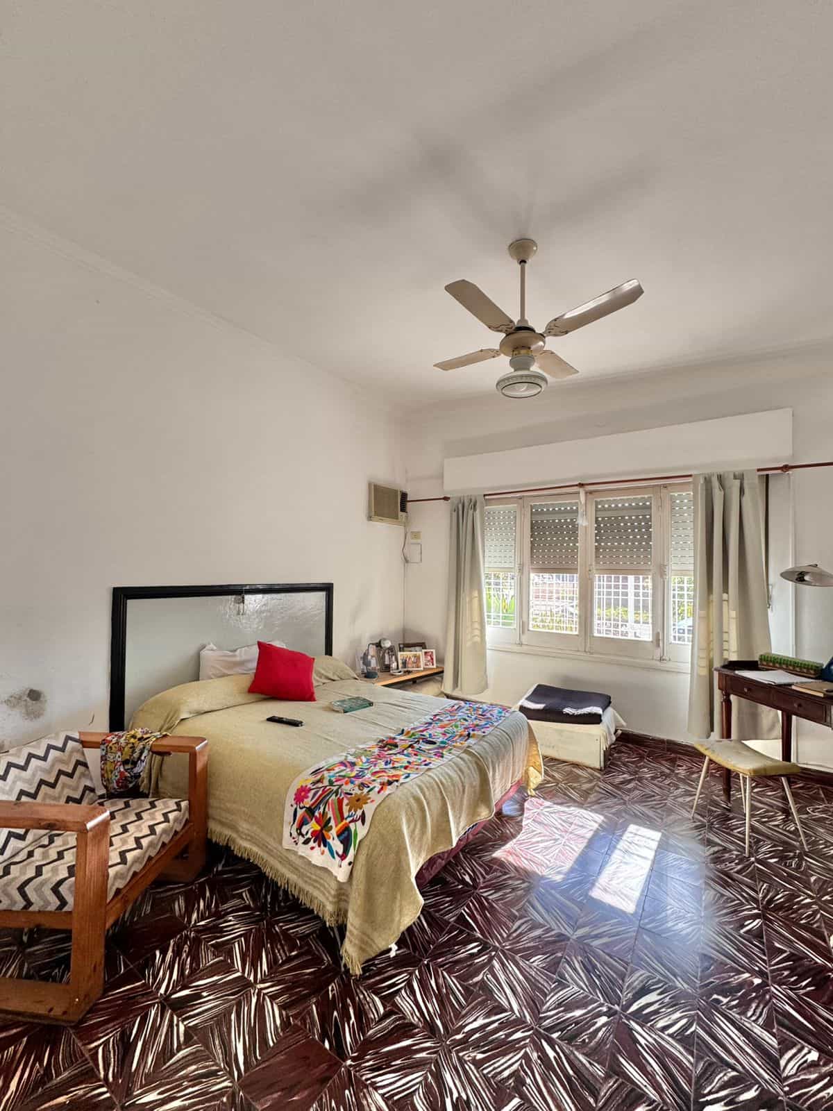 Imagen de la propiedad CASA EN VENTA - AV. ZANNI