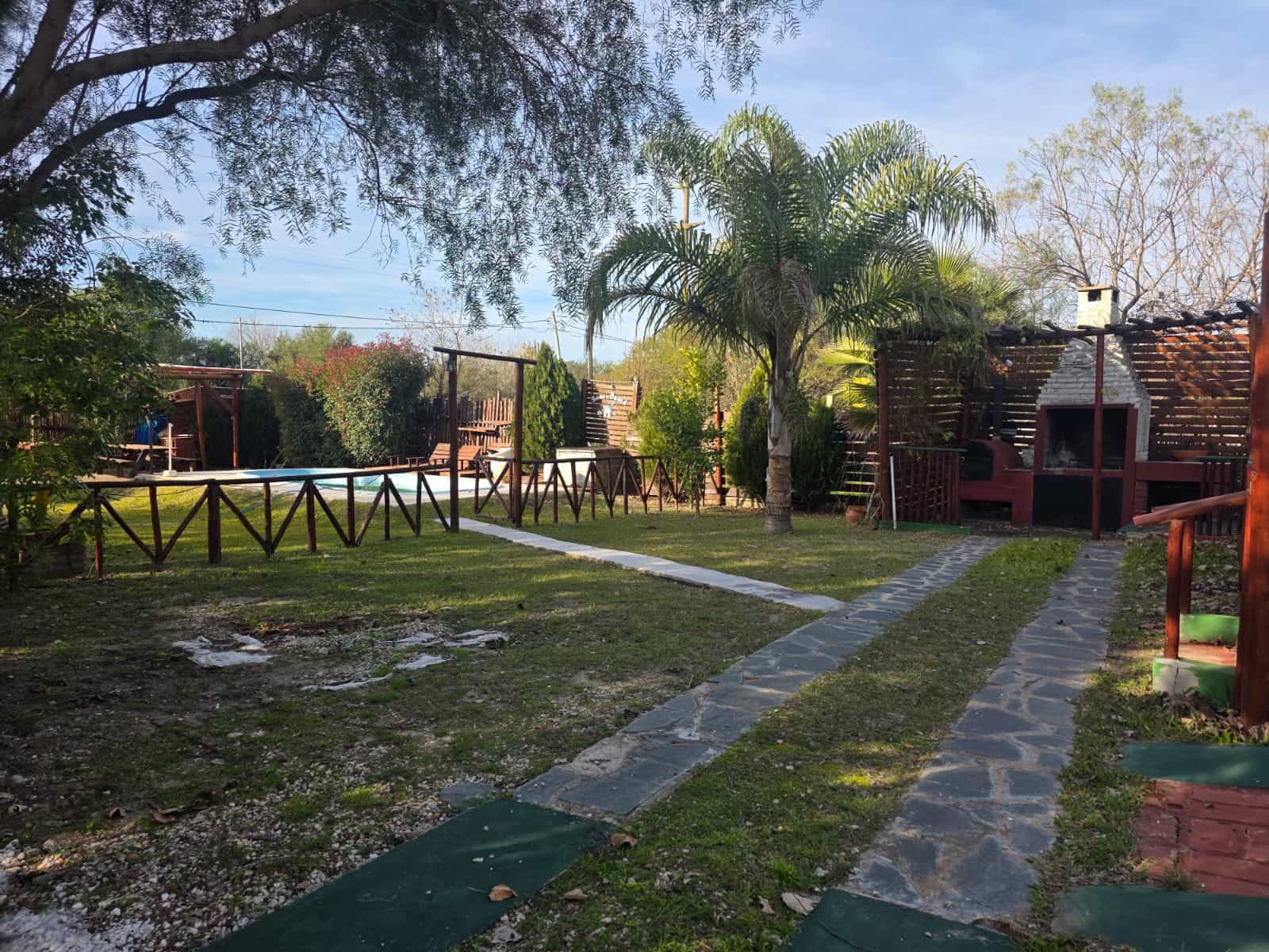 Imagen de la propiedad CASA QUINTA A LA VENTA - SAUCE MONTRULL