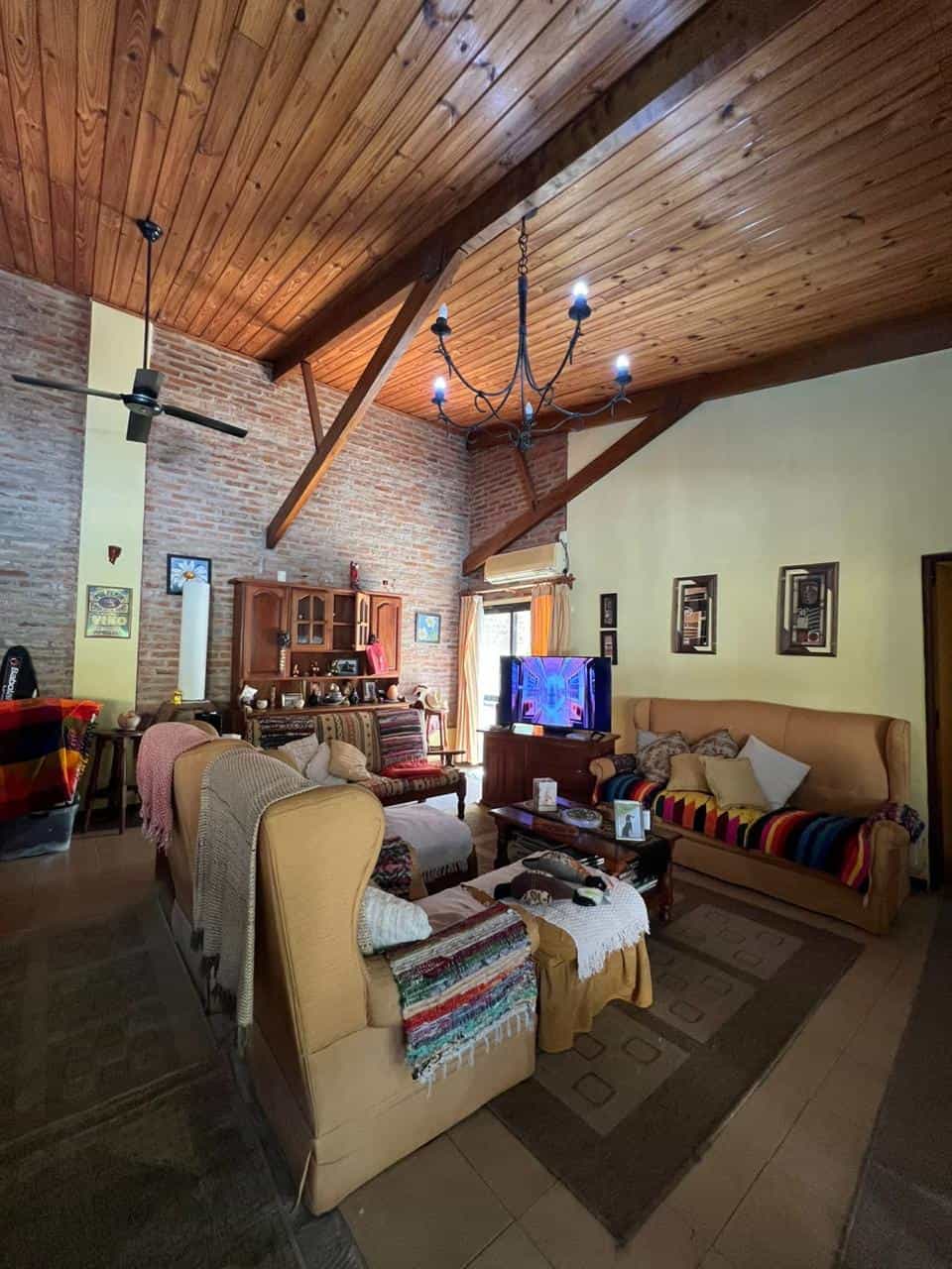 Imagen de la propiedad CASA EN VENTA – ZONA PLUMAZO CAE