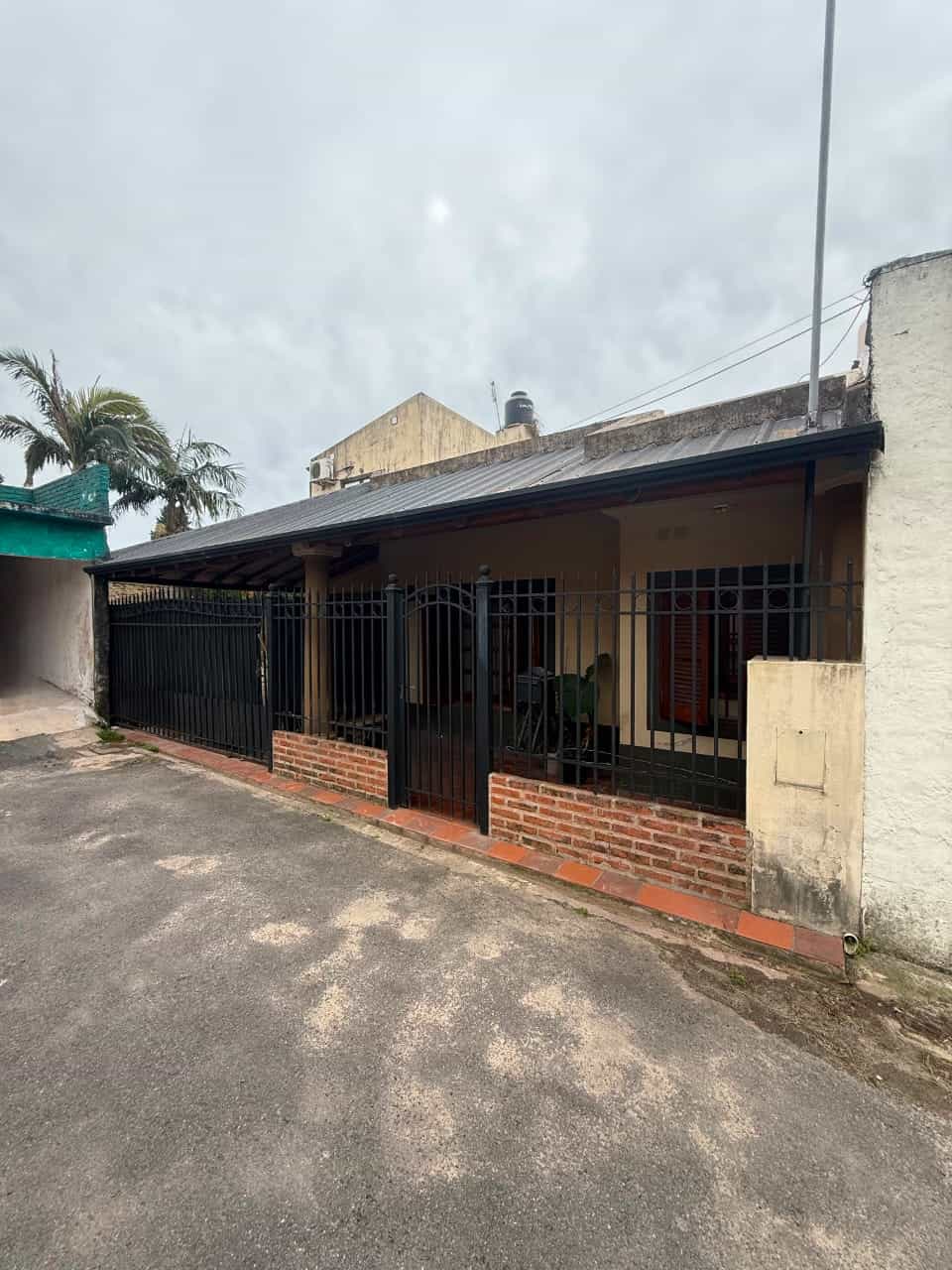 Imagen de la propiedad CASA 3 DORMITORIOS EN VENTA (APTA CREDITO)