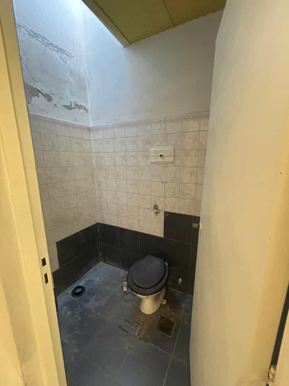 Imagen de la propiedad SE ALQUILA IMPORTANTE LOCAL COMERCIAL