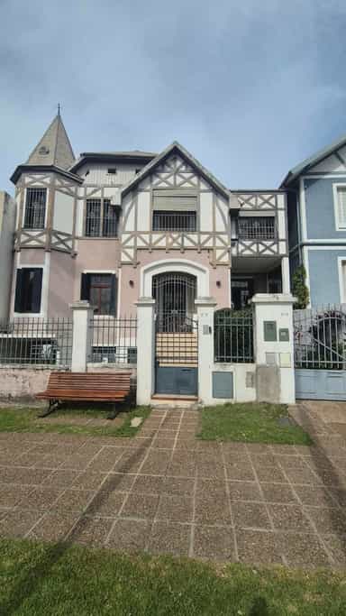 CHALET A RECICLAR · FRENTE AL ROSEDAL · VISTA AL RÍO PARANÁ