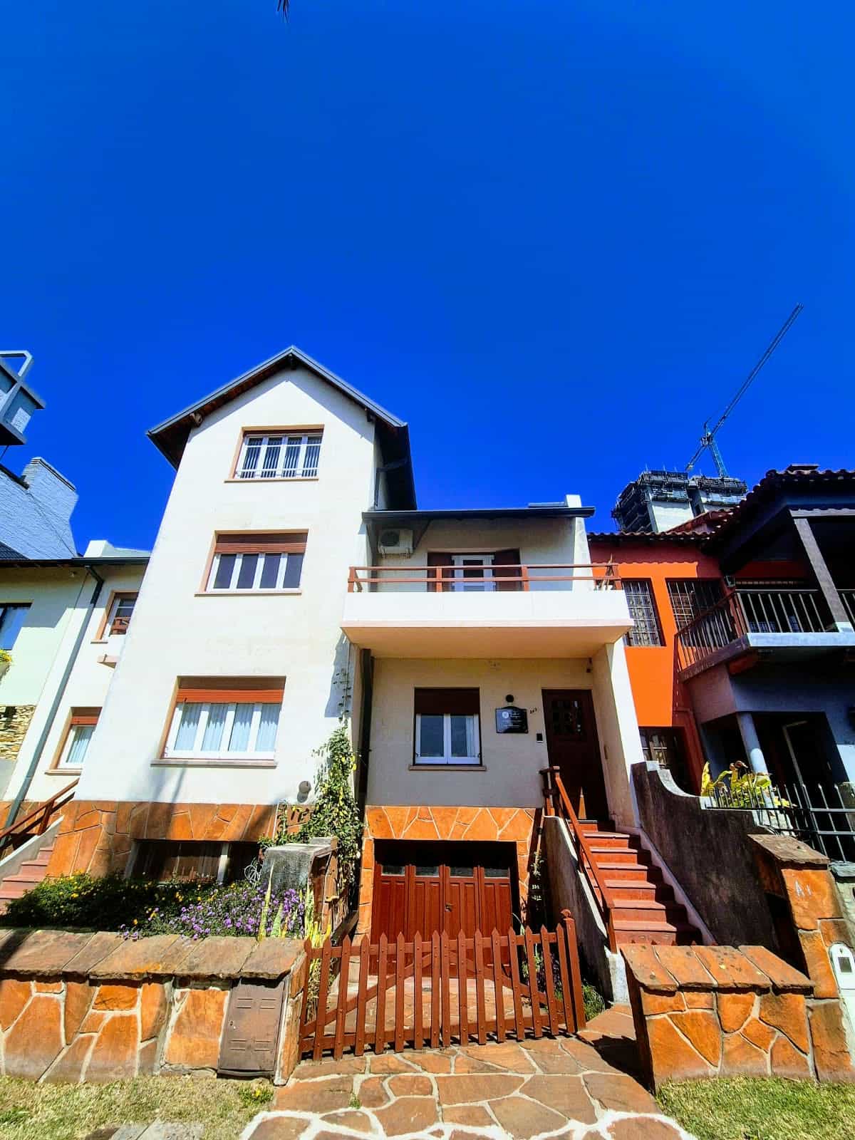 Imagen de la propiedad CASA EN VENTA FRENTE AL ROSEDAL | PARQUE URQUIZA