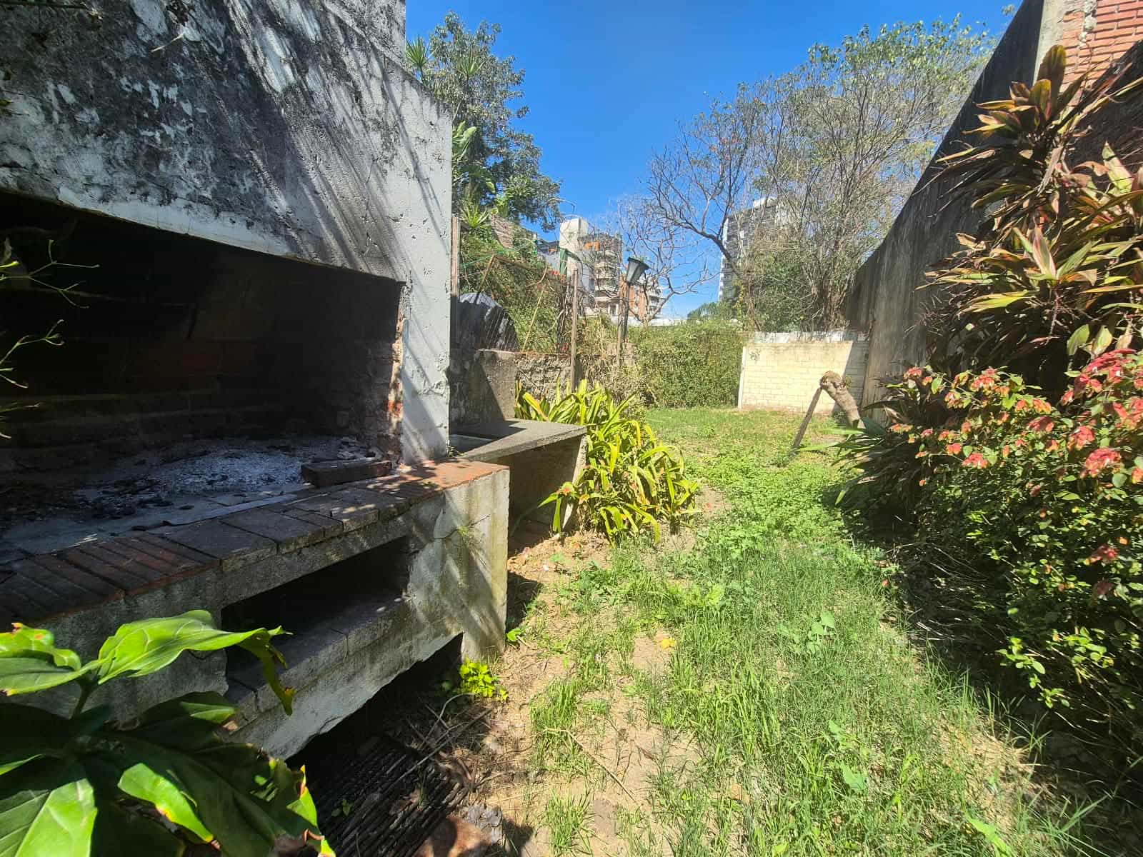 Imagen de la propiedad CASA EN VENTA FRENTE AL ROSEDAL | PARQUE URQUIZA