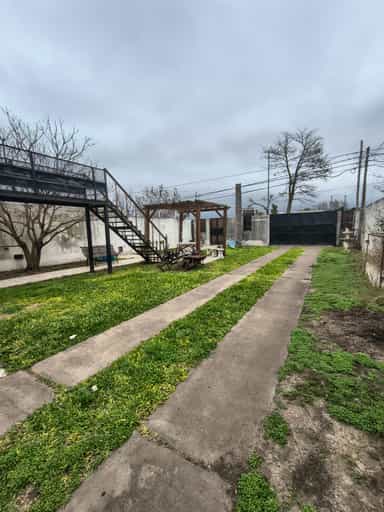 CASA + GALPON EN VENTA - SAN BENITO