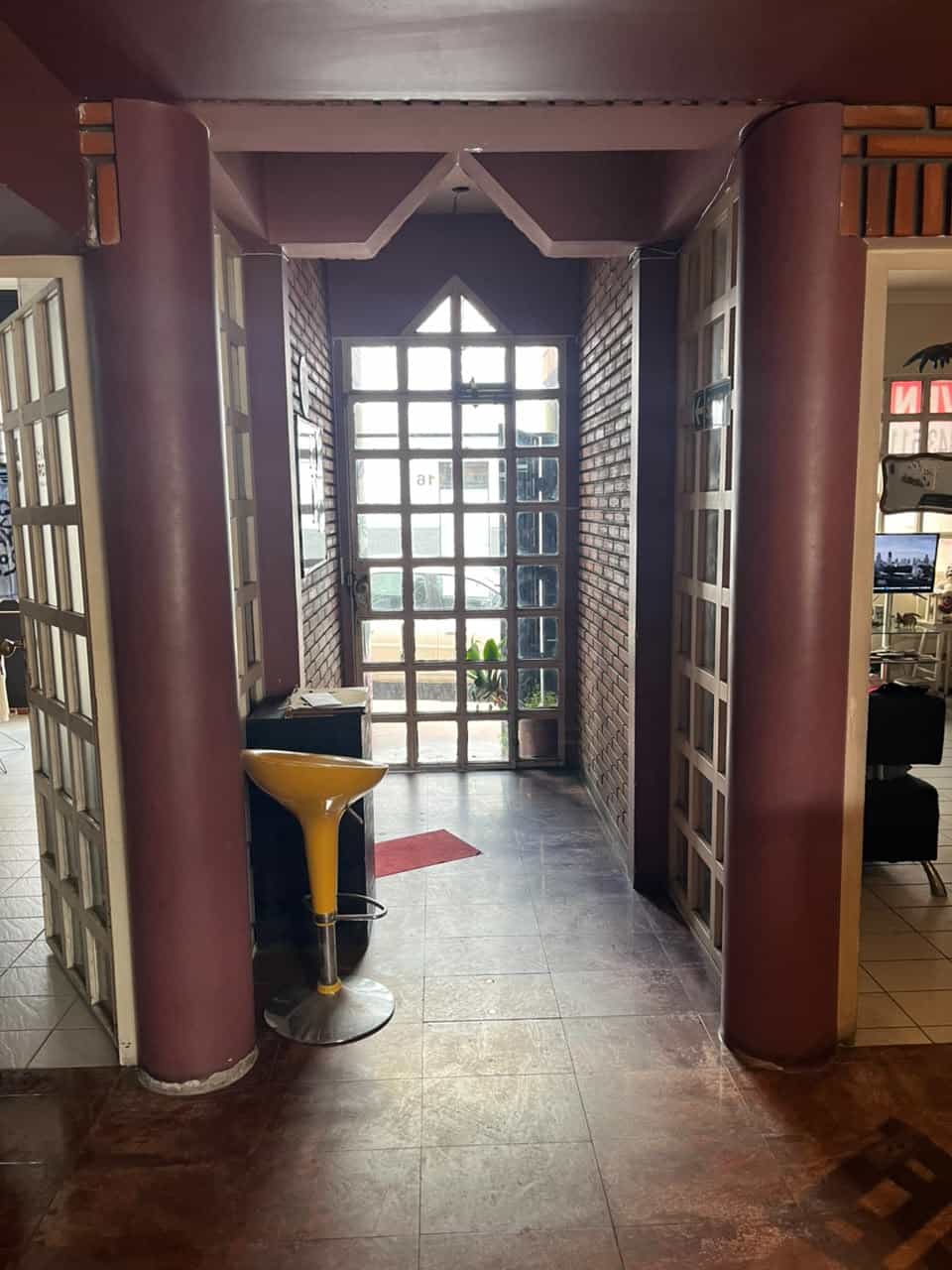 Imagen de la propiedad INMUEBLE CÉNTRICO EN VENTA – IDEAL PARA USO COMERCIAL O PROFESIONAL