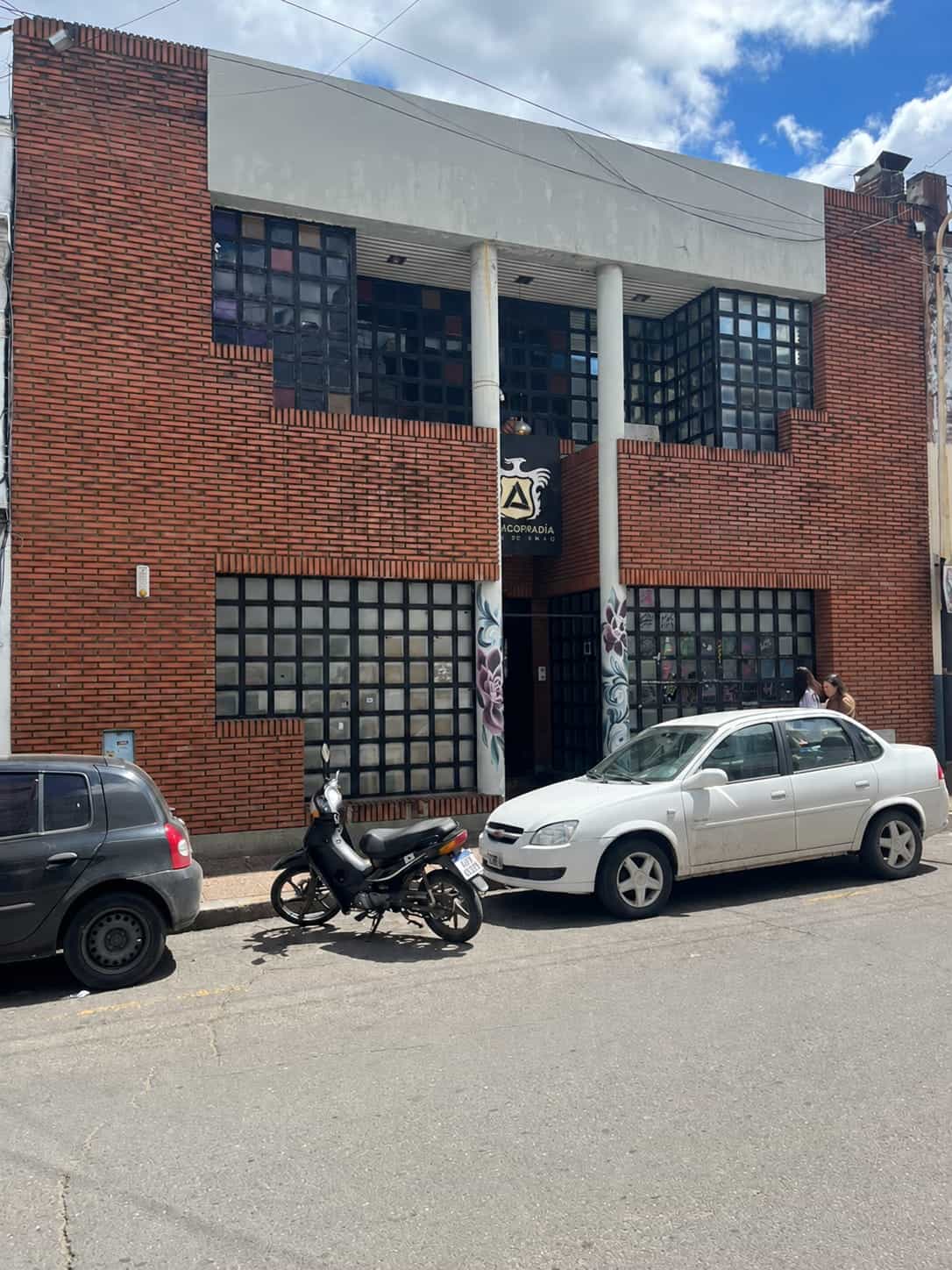 INMUEBLE CÉNTRICO EN VENTA – IDEAL PARA USO COMERCIAL O PROFESIONAL
